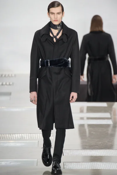 Look 40